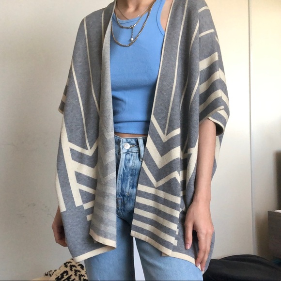 Vintage Sweaters - Vintage La fée Verte Knit Sweater Cape